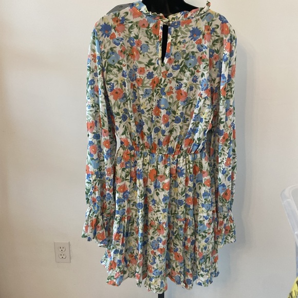 NWT Boutique Haptics Sage Floral Watercolor Women’s Dress Size 2X - Picture 5 of 10